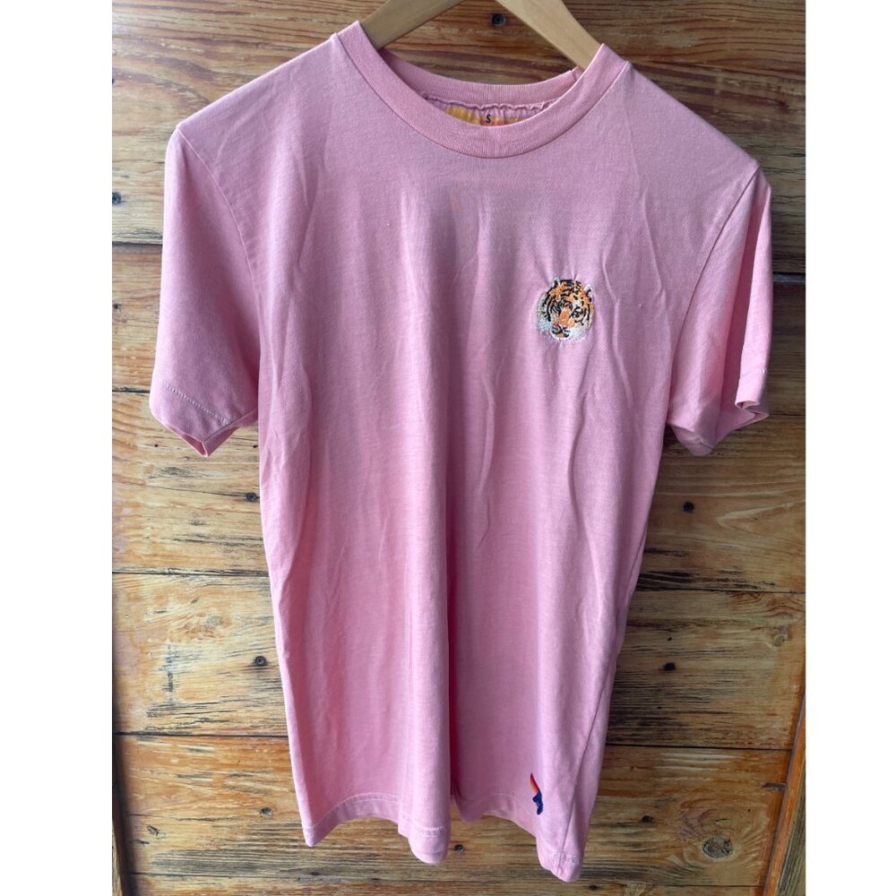 Aviator Nation Pink T Shirt with embroidered Tiger Patch size Small
